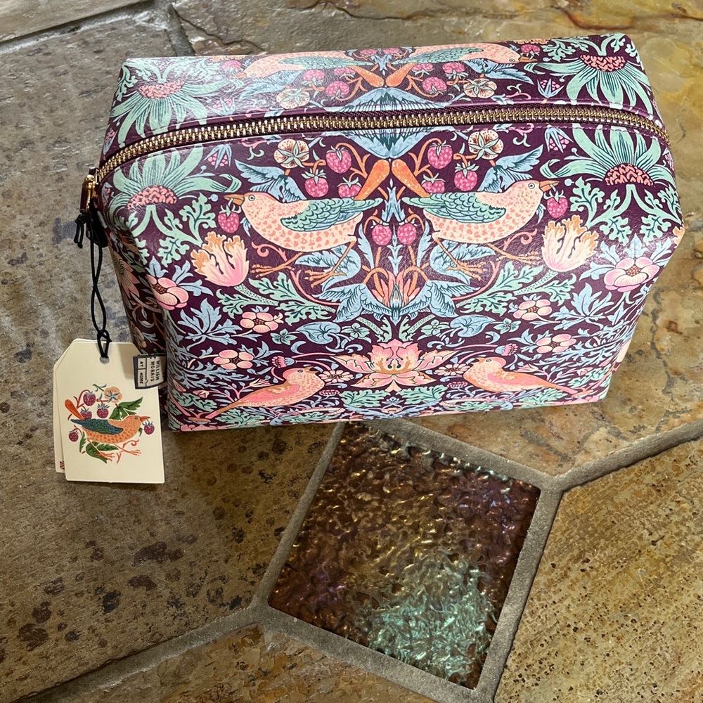🍃💕NWT William Morris Home Strawberry Thief Large Wash Bag in RARE Deep Purple